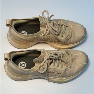 Lululemon Chargefeel 3 cross-training shoes